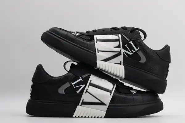 VALENTINO VL7N SNEAKER