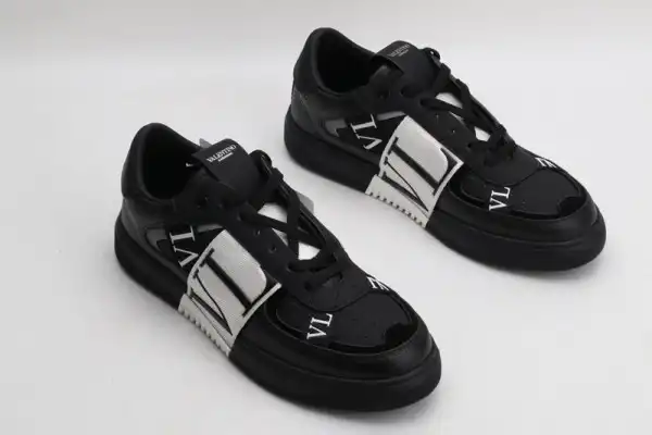 Yupoo bagsoffer VALENTINO VL7N SNEAKER