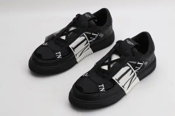 Yupoo bagsoffer VALENTINO VL7N SNEAKER