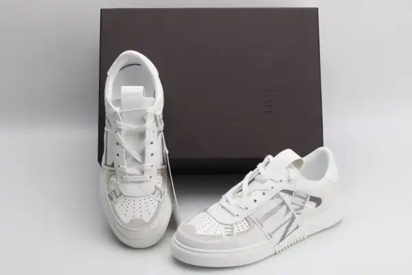 VALENTINO VL7N SNEAKER