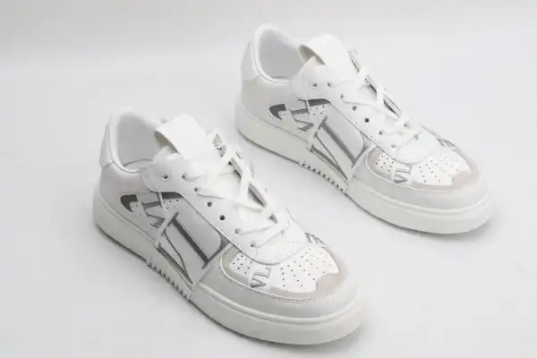 VALENTINO VL7N SNEAKER