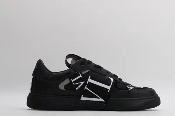 VALENTINO VL7N SNEAKER