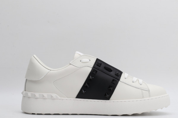 HOT SALE VALENTINO ROCKSTUD UNTITLED SNEAKER WITH TONAL STUDS