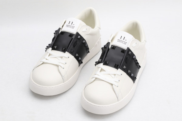 HOT SALE VALENTINO ROCKSTUD UNTITLED SNEAKER WITH TONAL STUDS