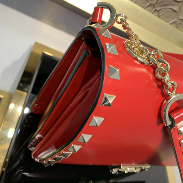 HOT SALE VALENTINO ROCKSTUD SMOOTH CALFSKIN CROSSBODY BAG