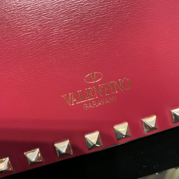 HOT SALE VALENTINO ROCKSTUD SMOOTH CALFSKIN CROSSBODY BAG