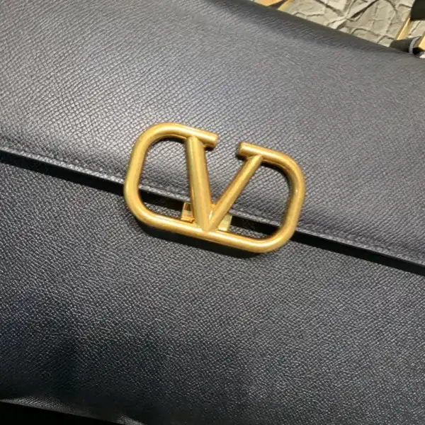 VALENTINO VSLING GRAINY CALFSKIN HANDBAG