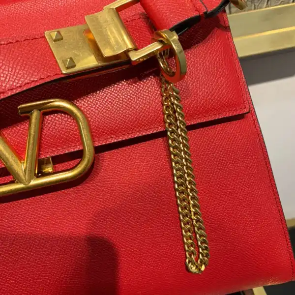 VALENTINO VSLING GRAINY CALFSKIN HANDBAG