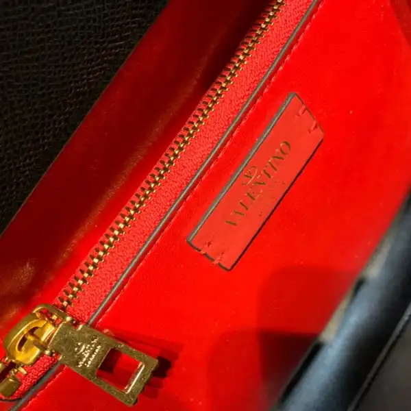 VALENTINO VSLING GRAINY CALFSKIN HANDBAG