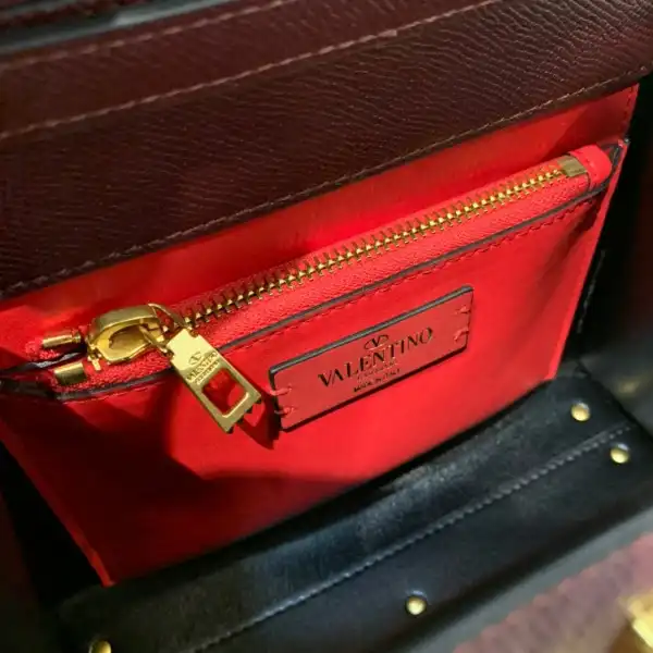 VALENTINO SMALL VSLING GRAINY CALFSKIN HANDBAG