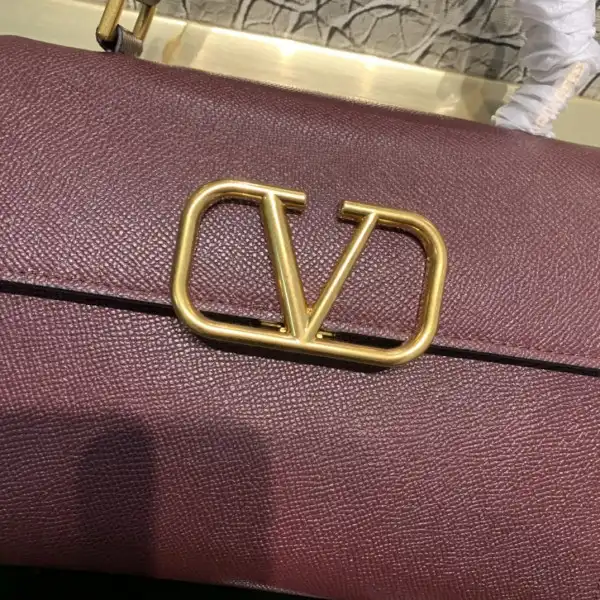 VALENTINO SMALL VSLING GRAINY CALFSKIN HANDBAG