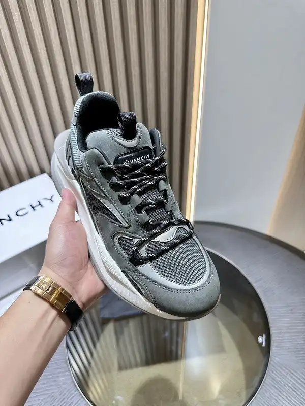 Bagsoffer Gienvchy Men Sneakers