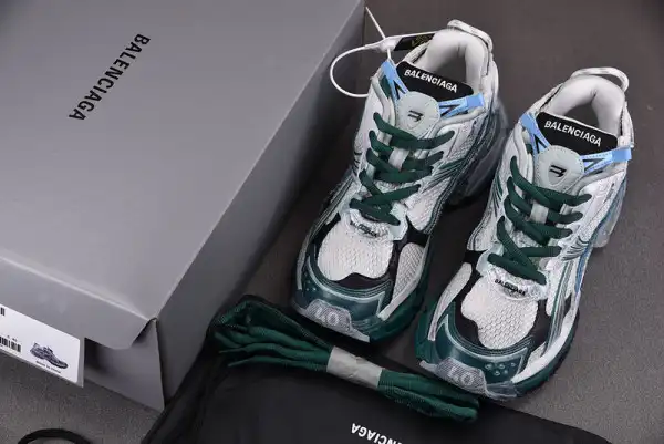 BALENCIAGA RUNNER