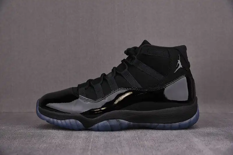 AIR JORDAN 11 RETRO CAP AND GOWN 378037-005