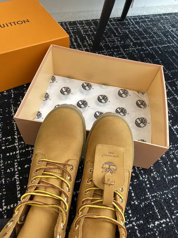 First bag ru LOUIS VUITTON boots