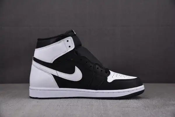 AIR JORDAN 1 BLACK WHITE DZ5485-010