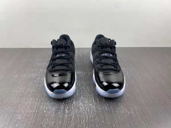 AIR JORDAN 11 LOW 'SPACE JAM' FV5104-004