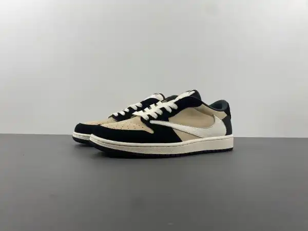 TRAVIS SCOTT X AIR JORDAN 1 LOW OG PALE VANILLA DM7866-201