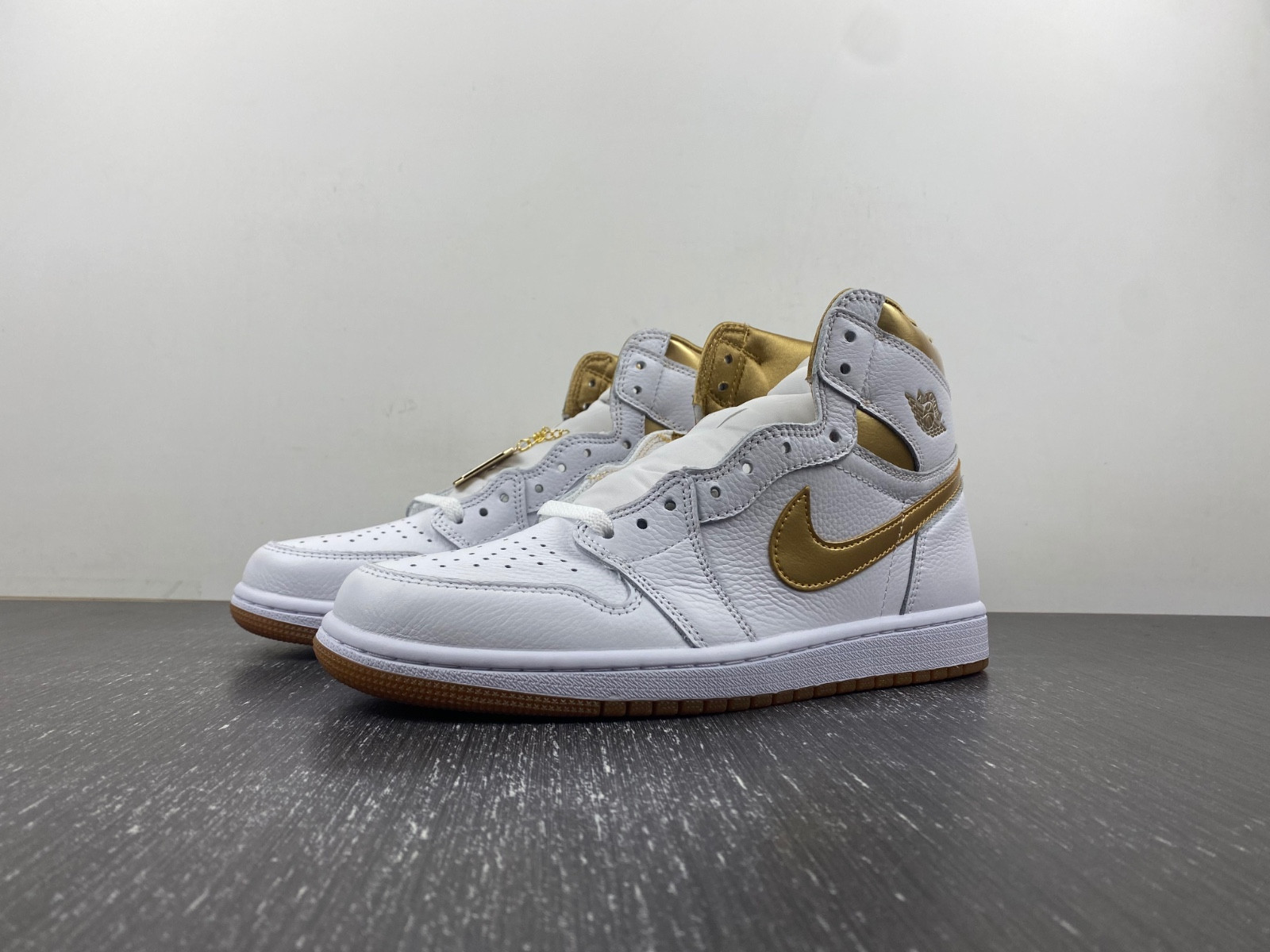 HOT SALE AIR JORDAN 1 RETRO HIGH OG FD2596-107