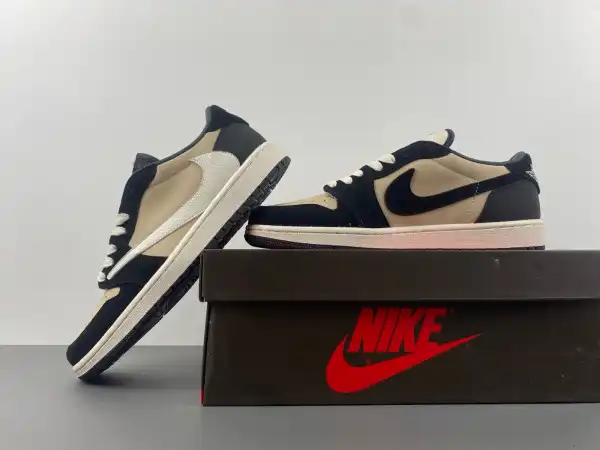 TRAVIS SCOTT X AIR JORDAN 1 LOW OG PALE VANILLA DM7866-201