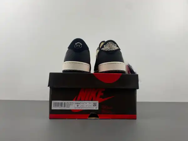 TRAVIS SCOTT X AIR JORDAN 1 LOW OG PALE VANILLA DM7866-201