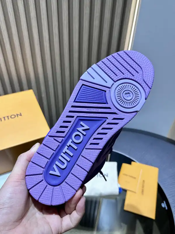 LOUIS VUITTON SNEAKERS