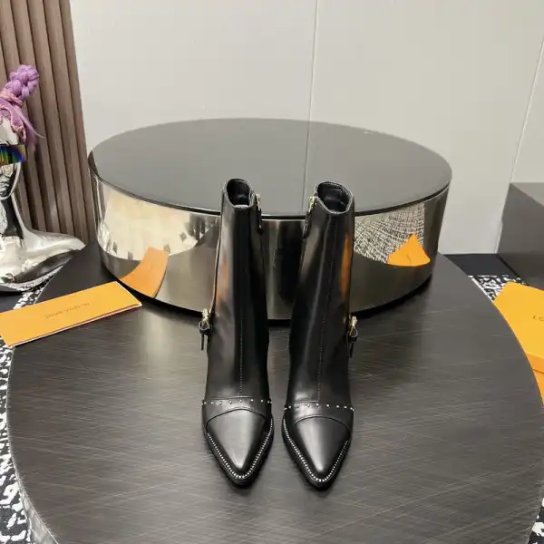 Rep ladies Cheap LOUIS VUITTON BOOTS