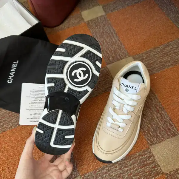 CHANEL WOMEN SNEAKER