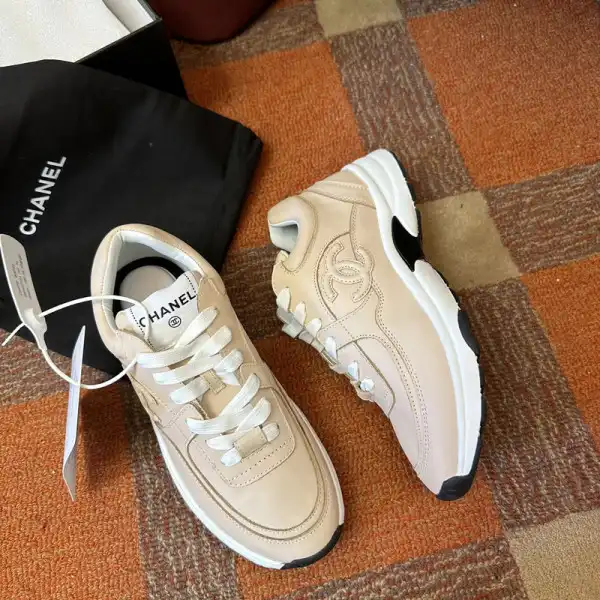 CHANEL WOMEN SNEAKER