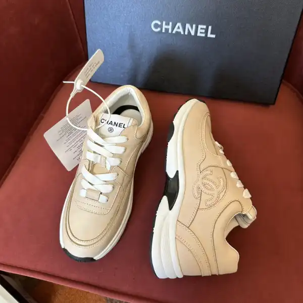 CHANEL WOMEN SNEAKER