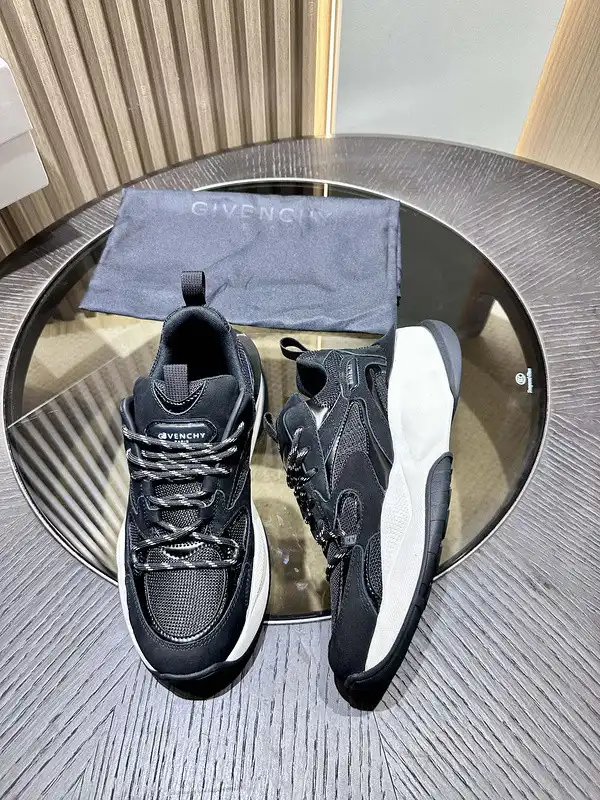 Bagsoffer yupoo Gienvchy Men Sneakers