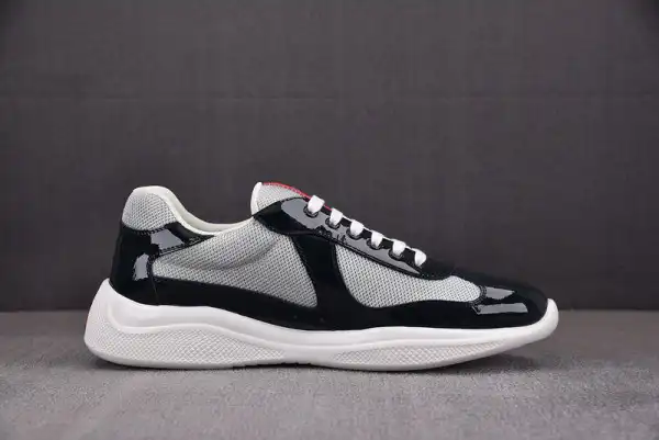 PRADA SNEAKER