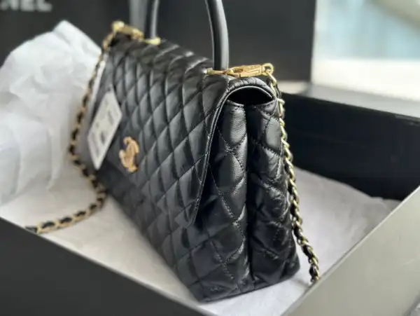 Firstbag Ru CHANEL LARGE FLAP BAG WITH TOP HANDLE