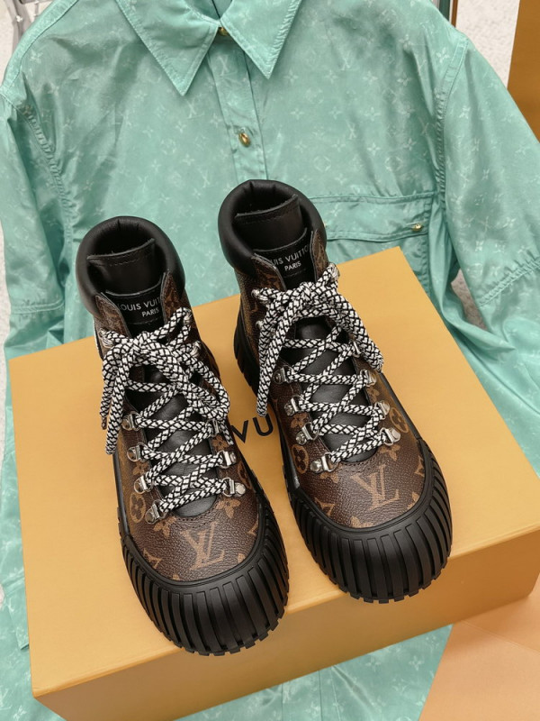 HOT SALE LOUIS VUITTON RUBY FLAT RANGER