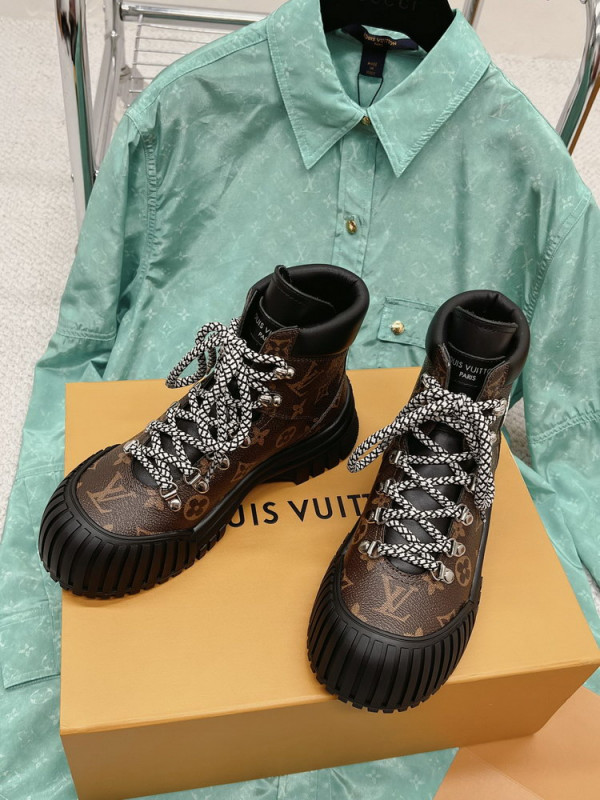 HOT SALE LOUIS VUITTON RUBY FLAT RANGER