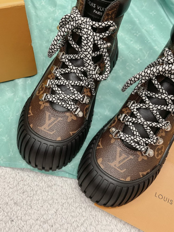 HOT SALE LOUIS VUITTON RUBY FLAT RANGER