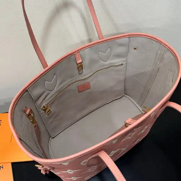 LOUIS VUITTON NEVERFULL MM