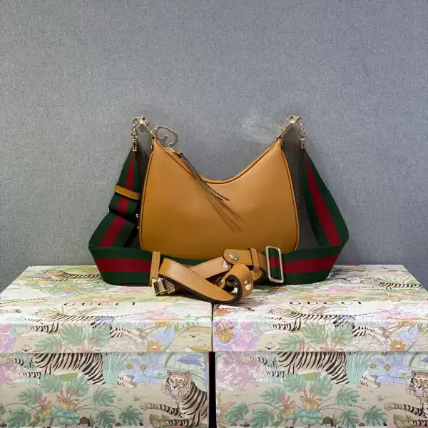 Affordable GUCCI Attache small shoulder bag