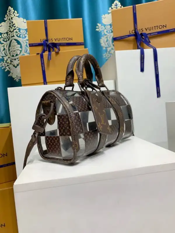 Frstbag ru LOUIS VUITTON KEEPALL BANDOULIÈRE 25