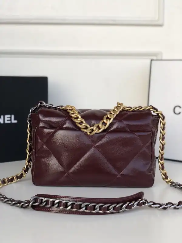 CHANEL 19 FLAP BAG