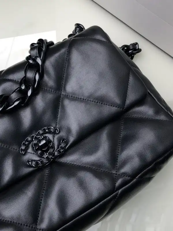 Frstbag ru CHANEL 19 FLAP BAG