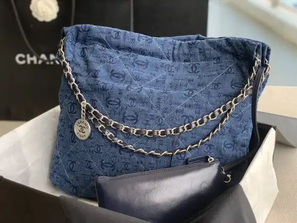 CHANEL 22 HANDBAG