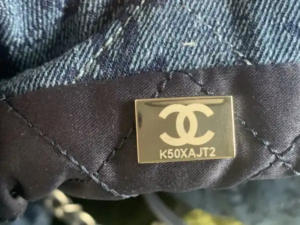 CHANEL 22 HANDBAG