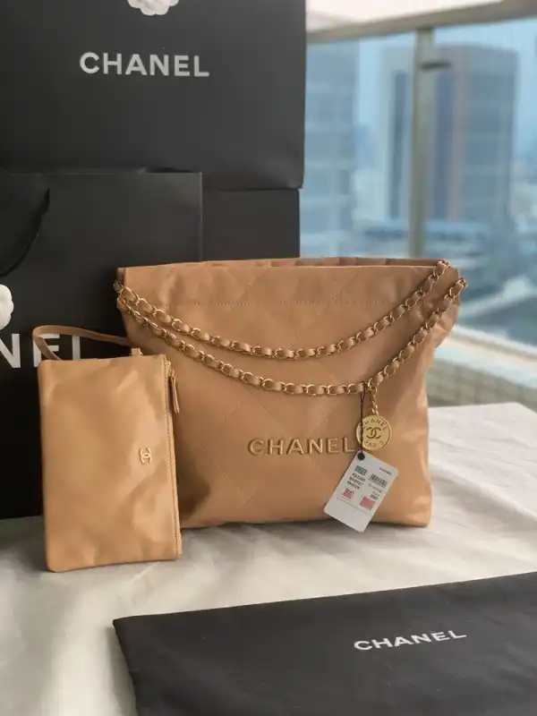 CL 22 SMALL HANDBAG