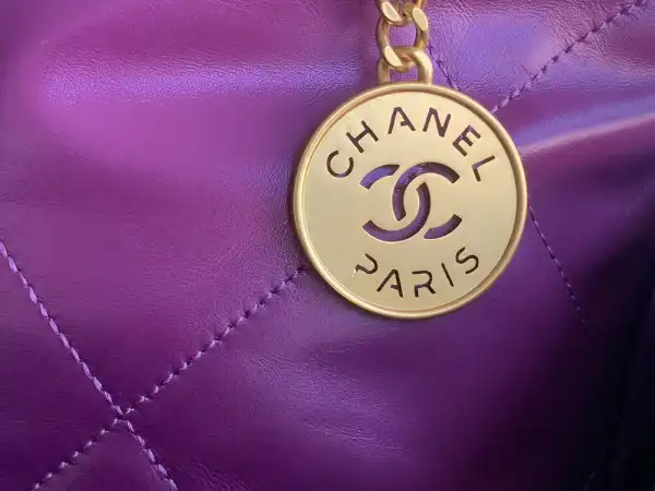 CHANEL 22 HANDBAG