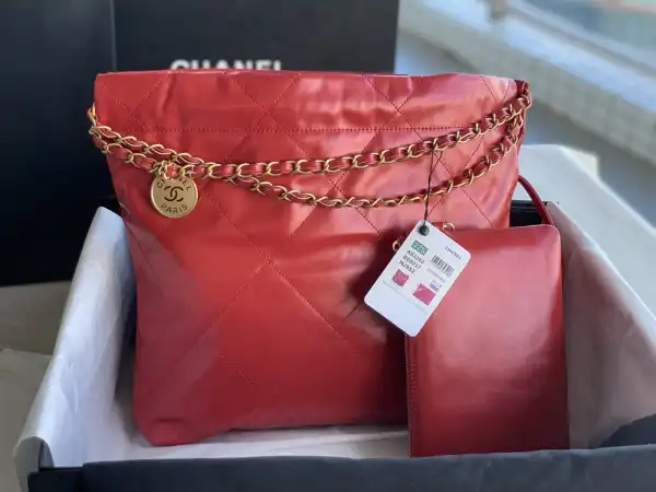 CHANEL 22 SMALL HANDBAG