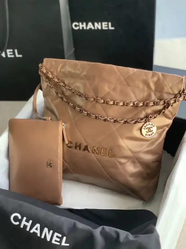 CHANEL 22 SMALL HANDBAG