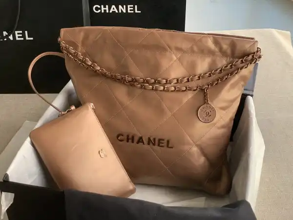 CHANEL 22 HANDBAG