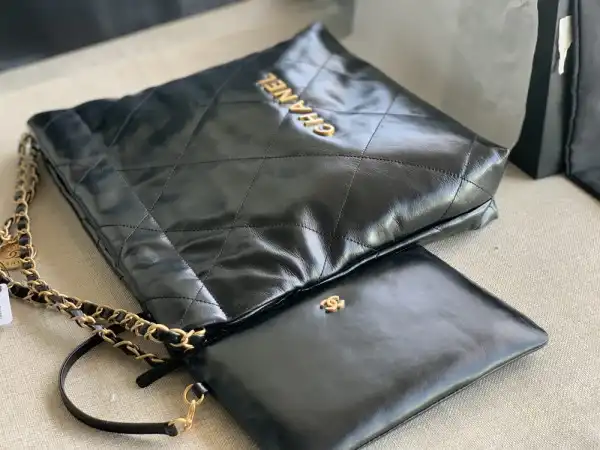 Frstbag ru CHANEL 22 SMALL HANDBAG