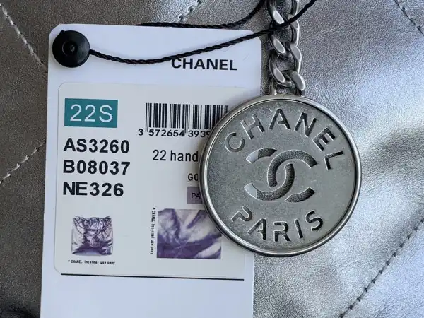 Firstbag Ru CHANEL 22 SMALL HANDBAG